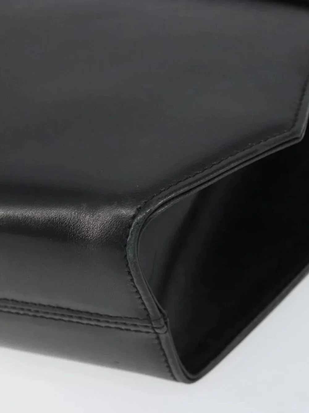 Salvatore Ferragamo Shoulder Bag Leather Black Gold Auth BA9556
